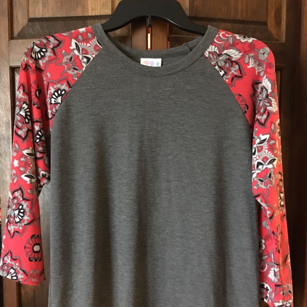 LulaRoe Randy shirt